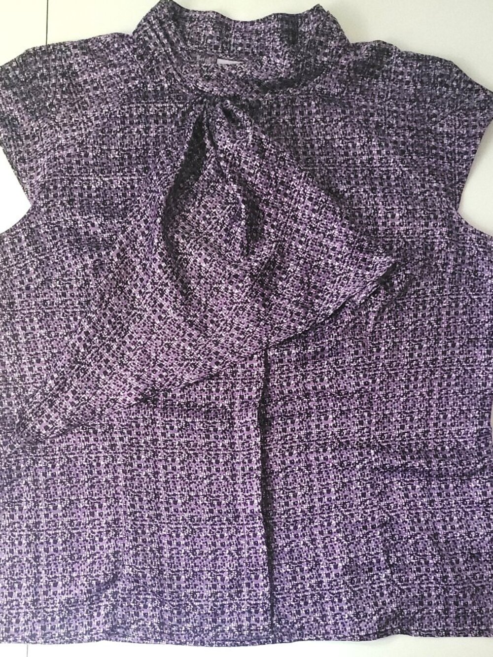 Worthington Purple Geometric Grid Tie Neck Cap Sleeve Blouse Top XL